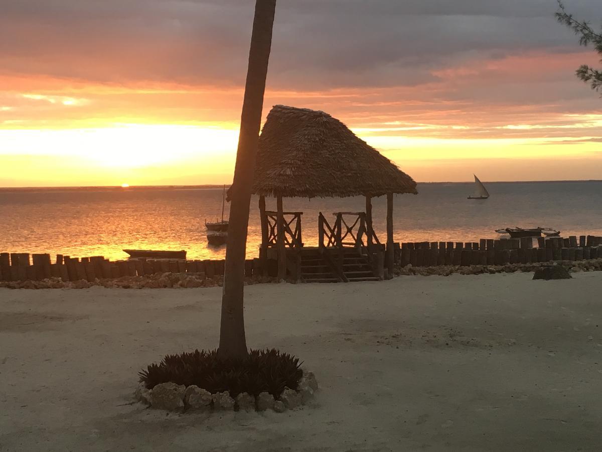 Emma Bay Beach House Michamvi Kae Bagian luar foto