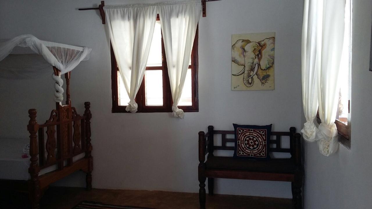 Emma Bay Beach House Michamvi Kae Bagian luar foto